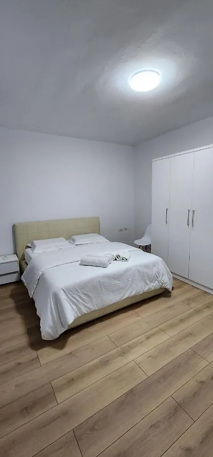 Modern Apartment In The Center Of 地拉那 阿尔巴尼亚